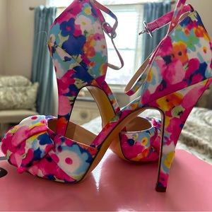 Nina size 10 gorgeous new in box heels